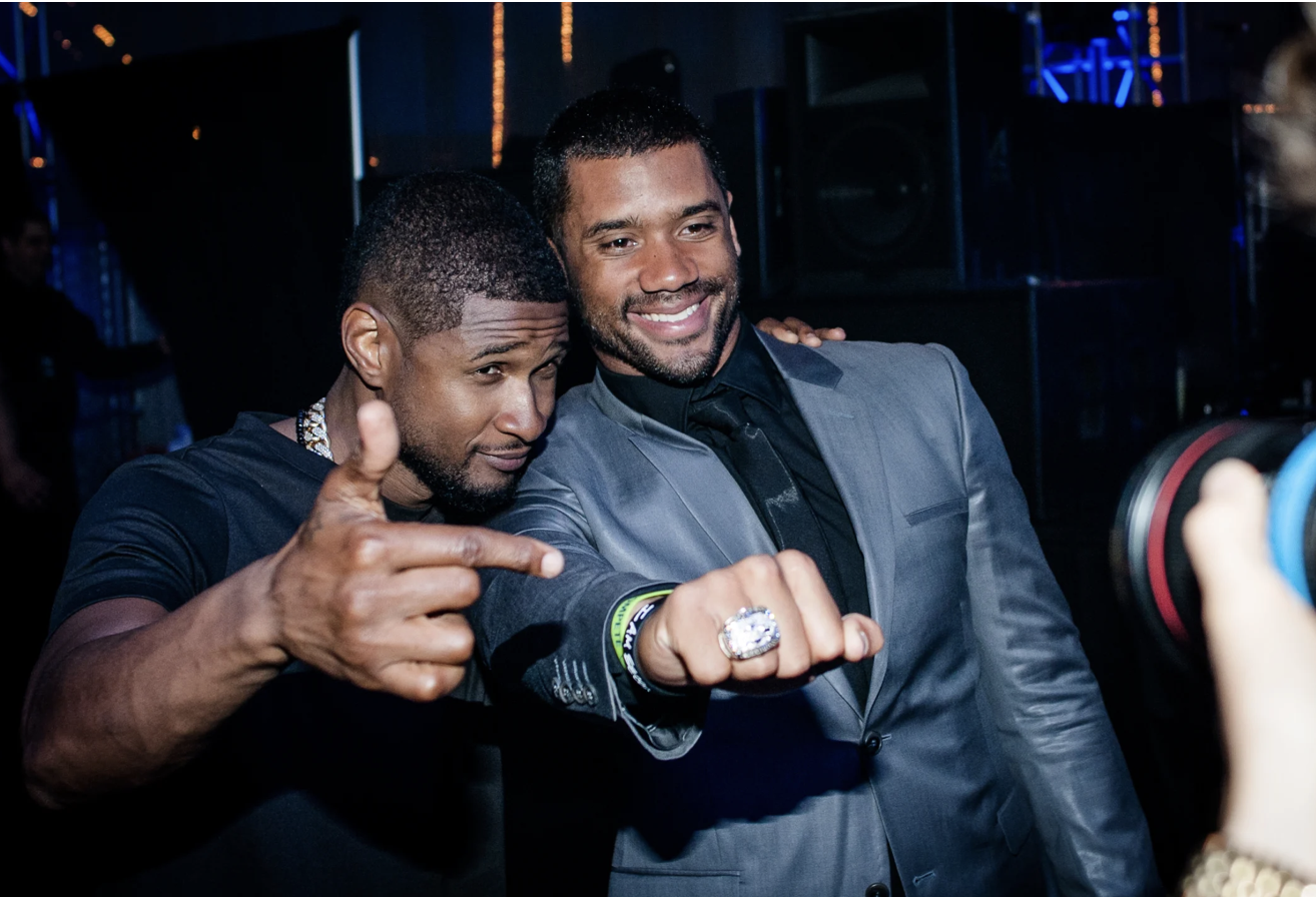 Usher performing at the Seahawks ring ceremony